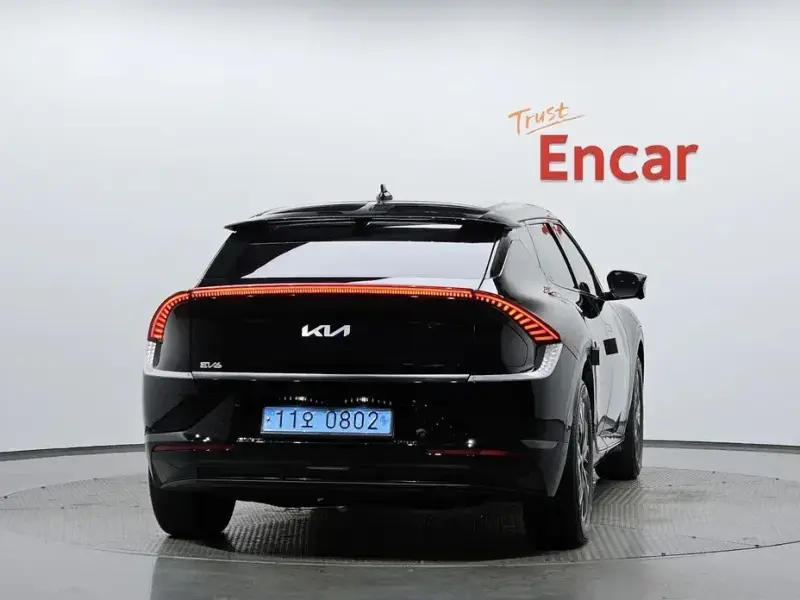 2023 Kia EV6 с пробегом 62 807 км