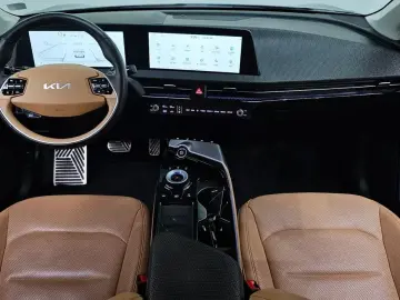 2023 Kia EV6 с пробегом 62 807 км