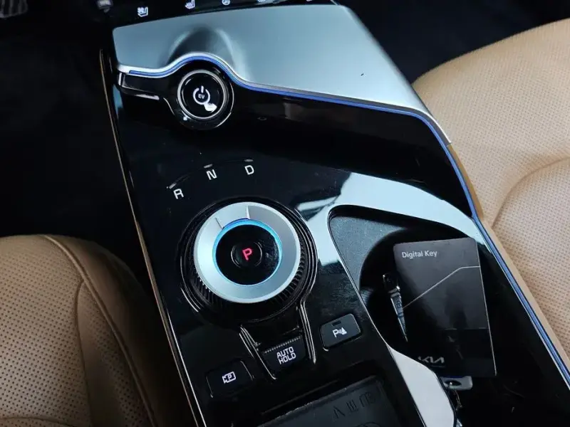 2023 Kia EV6 с пробегом 62 807 км