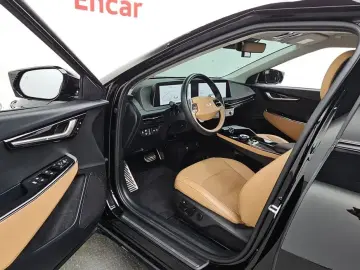 2023 Kia EV6 с пробегом 62 807 км