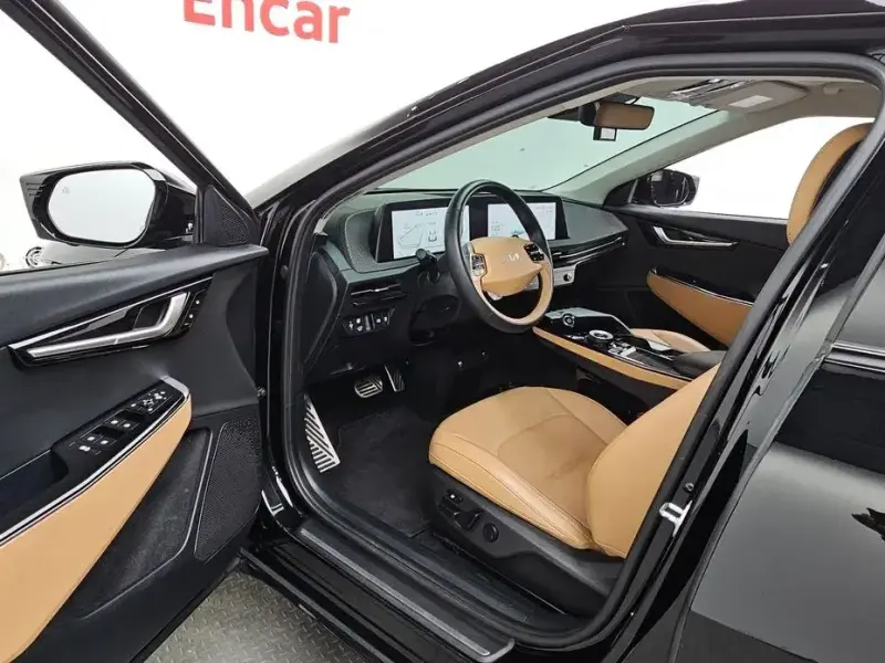 2023 Kia EV6 с пробегом 62 807 км