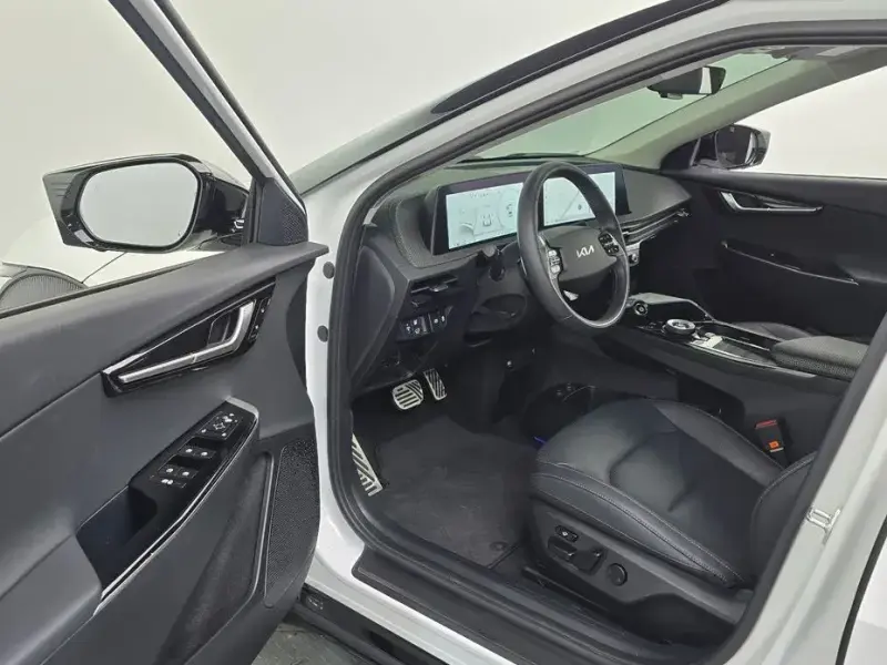 2023 Kia EV6 с пробегом 6 686 км