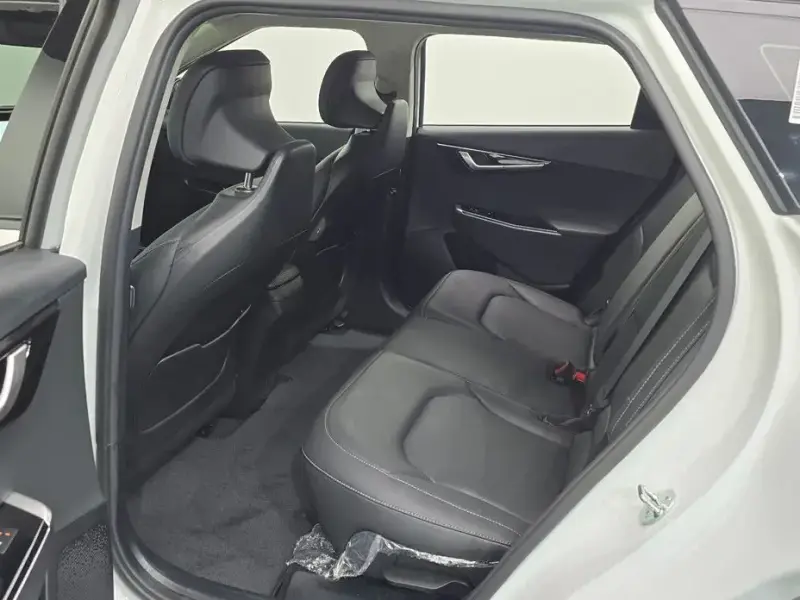 2023 Kia EV6 с пробегом 6 686 км