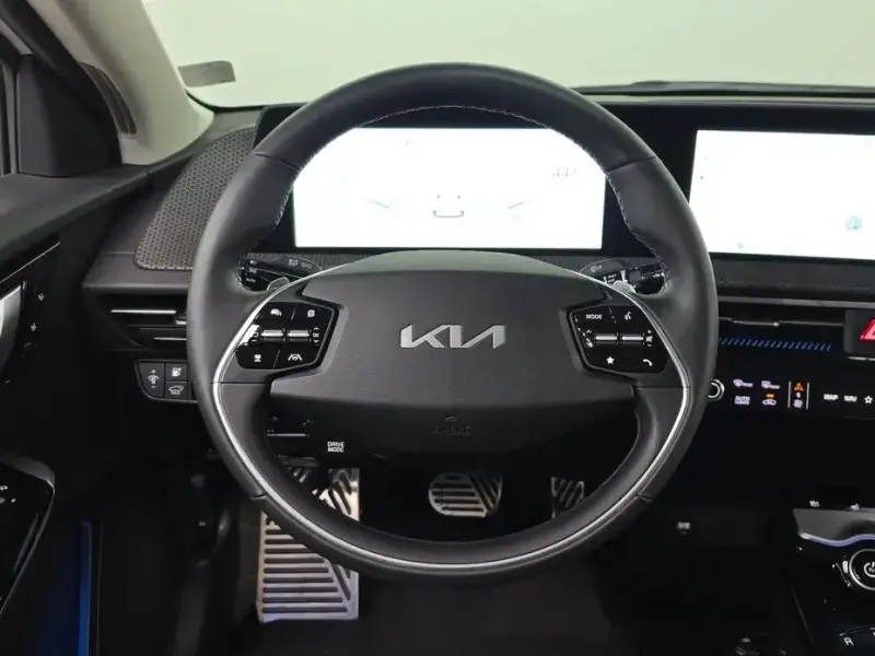 2023 Kia EV6 с пробегом 6 686 км