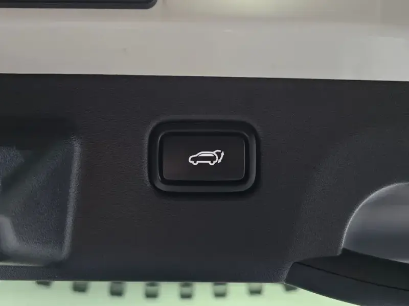 2023 Kia EV6 с пробегом 6 686 км