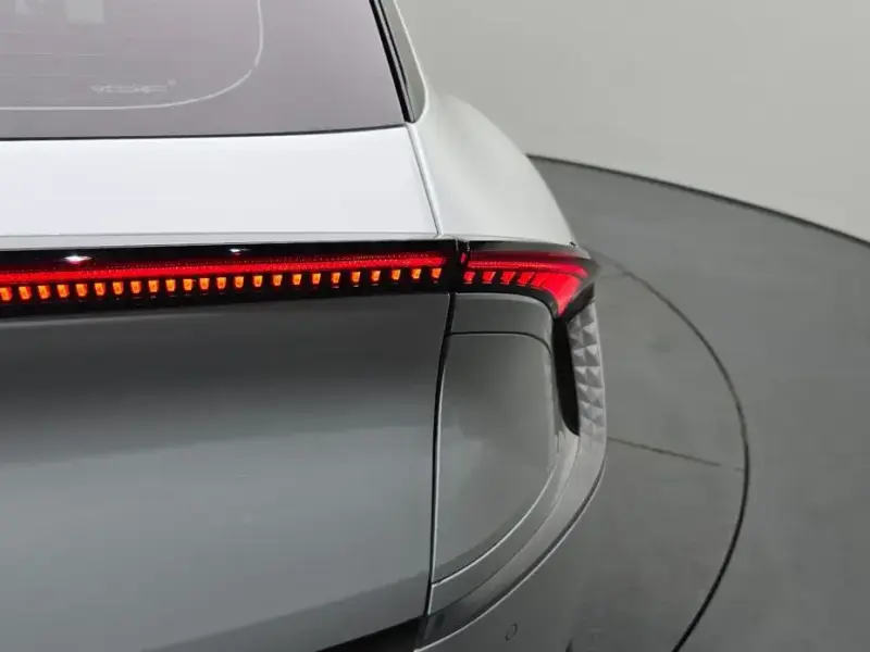 2023 Kia EV6 с пробегом 6 686 км