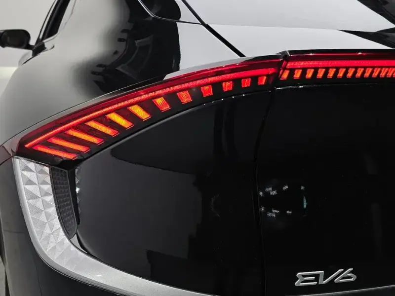2023 Kia EV6 с пробегом 62 807 км