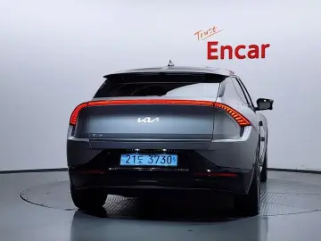2022 Kia EV6 с пробегом 85 700 км