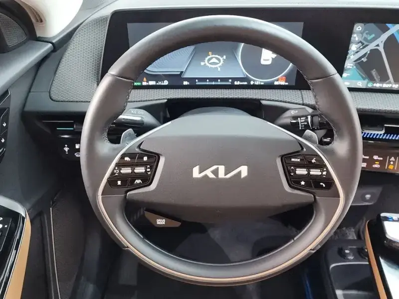 2022 Kia EV6 с пробегом 85 700 км