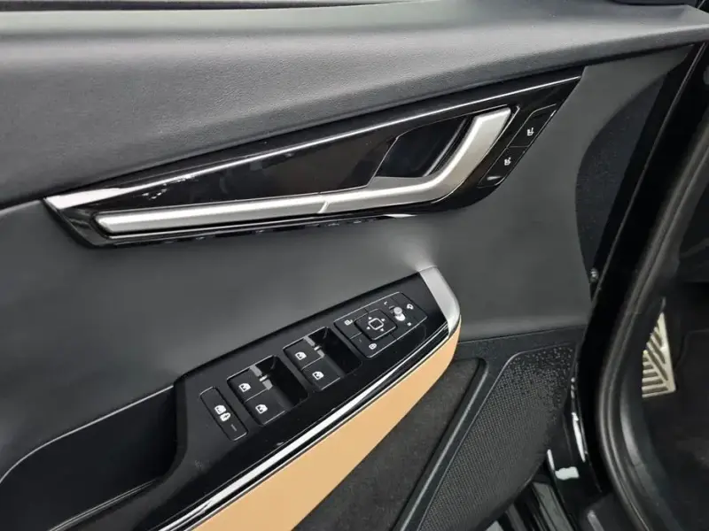 2023 Kia EV6 с пробегом 63 535 км