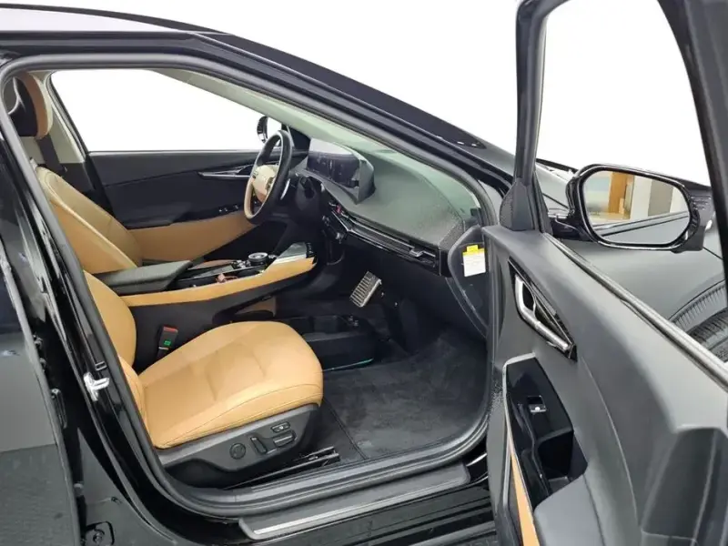 2023 Kia EV6 с пробегом 63 535 км