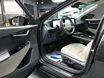 2023 Kia EV6 с пробегом 79 653 км