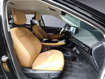 2023 Kia EV6 с пробегом 50 095 км