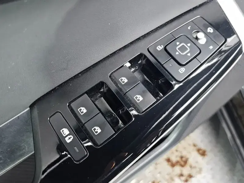 2023 Kia EV6 с пробегом 50 095 км
