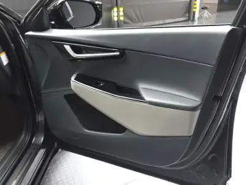 2023 Kia EV6 с пробегом 79 653 км