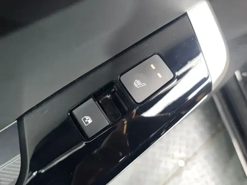 2023 Kia EV6 с пробегом 50 095 км