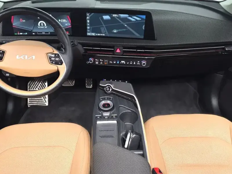 2023 Kia EV6 с пробегом 71 641 км