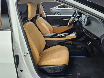 2024 Kia EV6 с пробегом 53 620 км