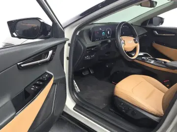 2023 Kia EV6 с пробегом 71 641 км