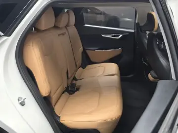 2023 Kia EV6 с пробегом 71 641 км