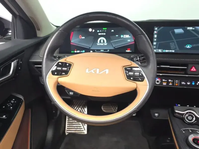 2023 Kia EV6 с пробегом 71 641 км