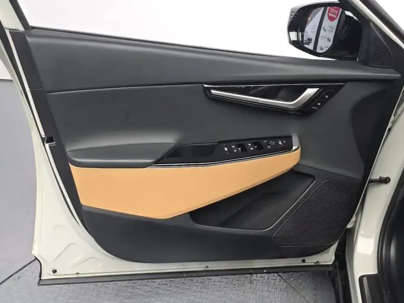 2023 Kia EV6 с пробегом 71 641 км