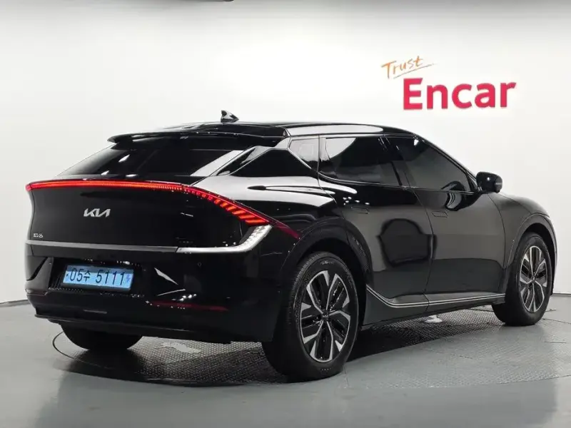 2023 Kia EV6 с пробегом 61 559 км