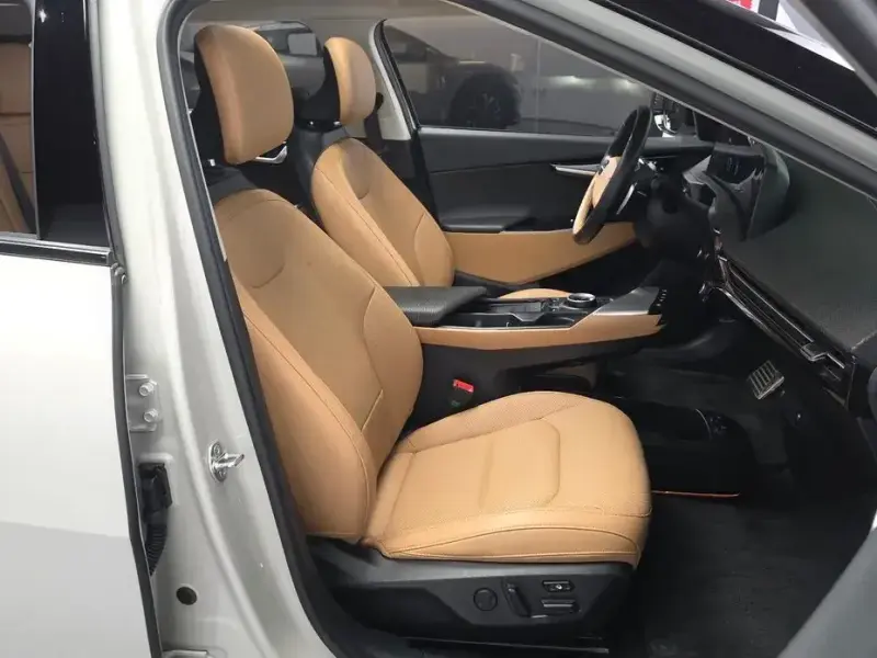 2023 Kia EV6 с пробегом 71 641 км