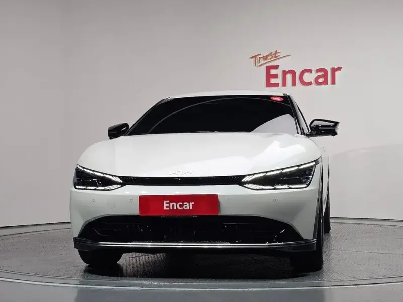 2024 Kia EV6 с пробегом 79 805 км