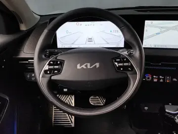 2024 Kia EV6 с пробегом 79 805 км