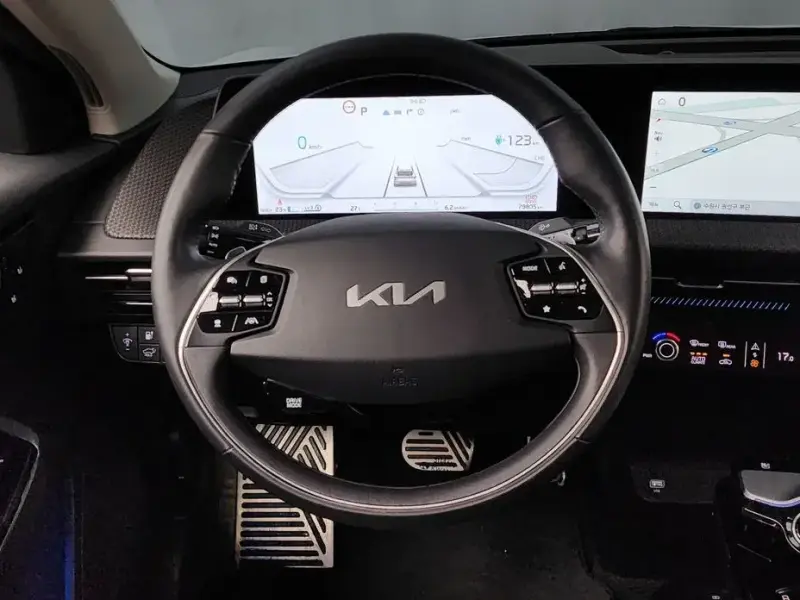 2024 Kia EV6 с пробегом 79 805 км