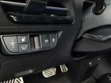 2024 Kia EV6 с пробегом 79 805 км
