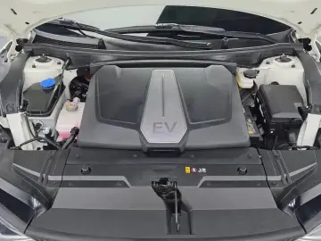 2024 Kia EV6 с пробегом 29 731 км
