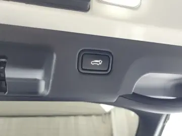 2024 Kia EV6 с пробегом 79 805 км