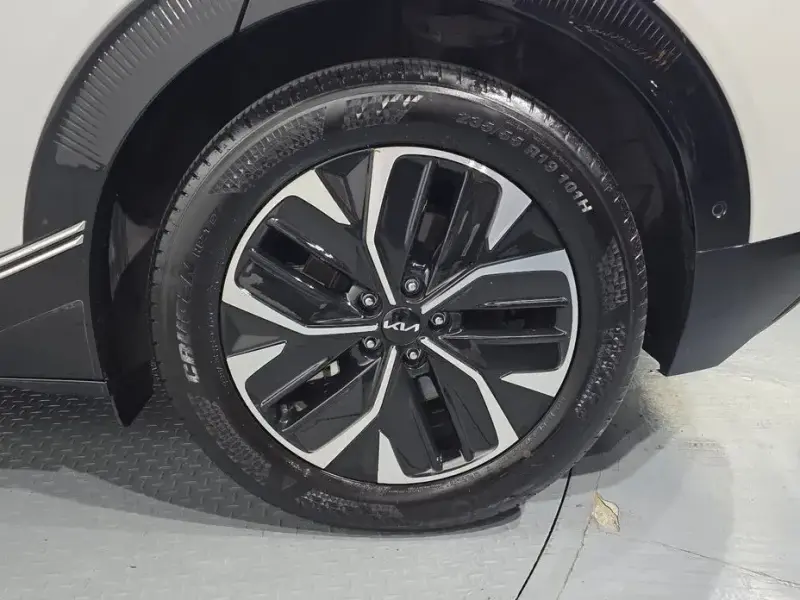 2024 Kia EV6 с пробегом 29 731 км