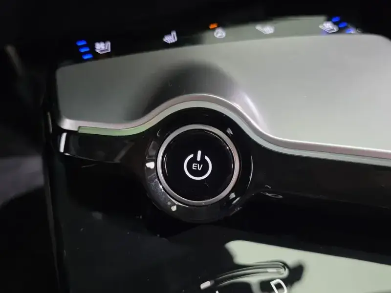 2024 Kia EV6 с пробегом 29 731 км