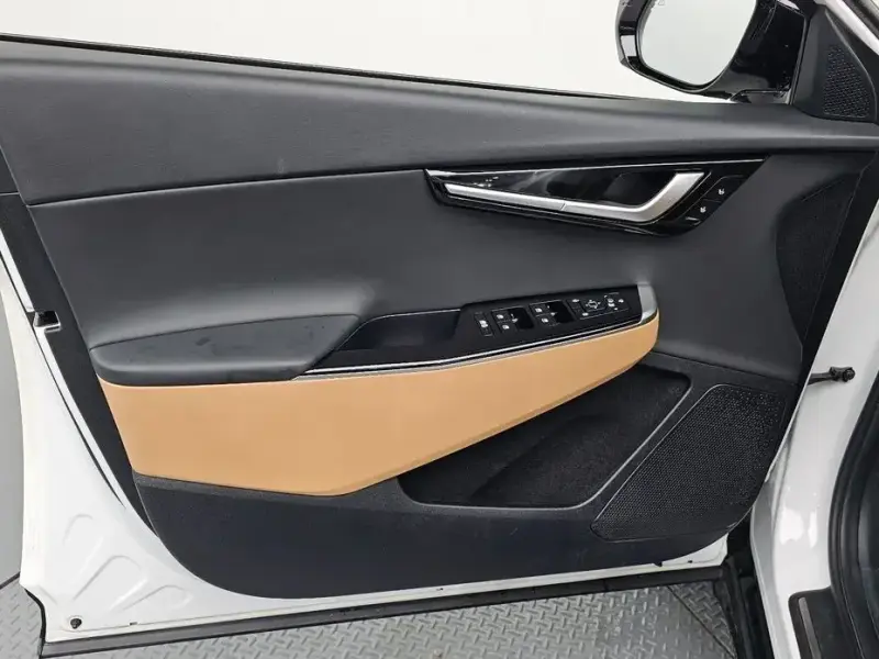 2022 Kia EV6 с пробегом 44 701 км