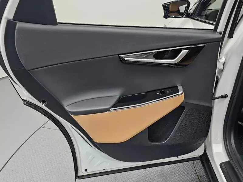 2022 Kia EV6 с пробегом 44 701 км