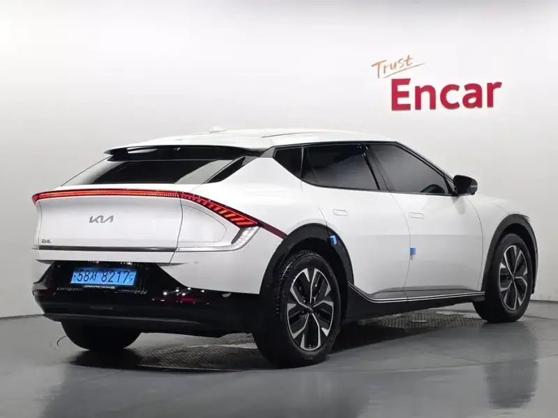 2024 Kia EV6 с пробегом 36 492 км