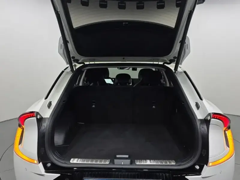 2024 Kia EV6 с пробегом 36 492 км
