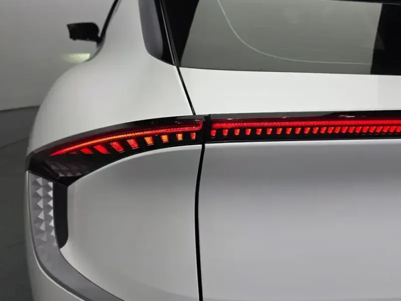2024 Kia EV6 с пробегом 36 492 км