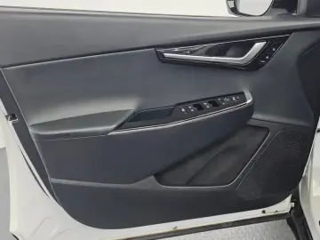 2024 Kia EV6 с пробегом 36 492 км