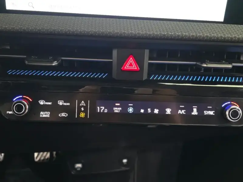 2024 Kia EV6 с пробегом 36 492 км