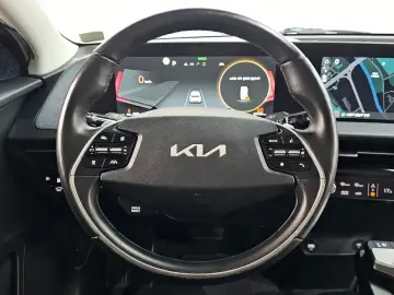 2022 Kia EV6 с пробегом 25 734 км