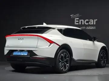 2022 Kia EV6 с пробегом 71 400 км