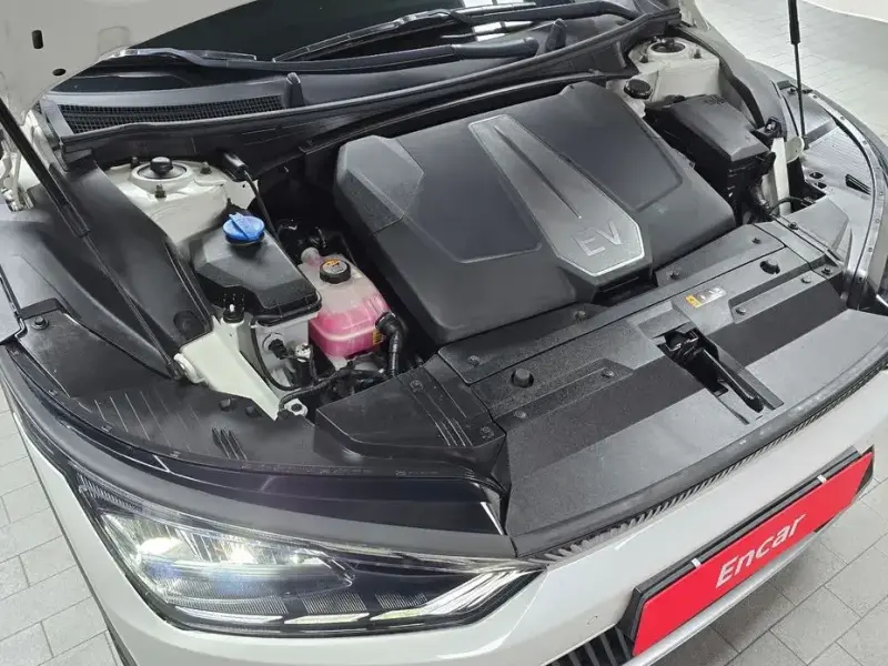 2022 Kia EV6 с пробегом 71 400 км