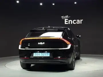 2023 Kia EV6 с пробегом 53 183 км