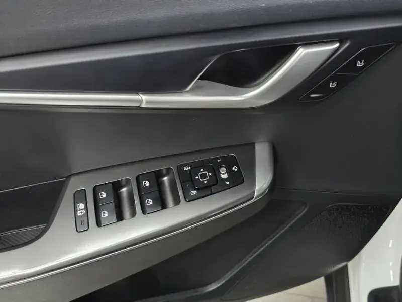 2022 Kia EV6 с пробегом 71 400 км