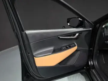 2023 Kia EV6 с пробегом 53 183 км