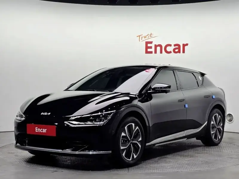 2023 Kia EV6 с пробегом 42 410 км